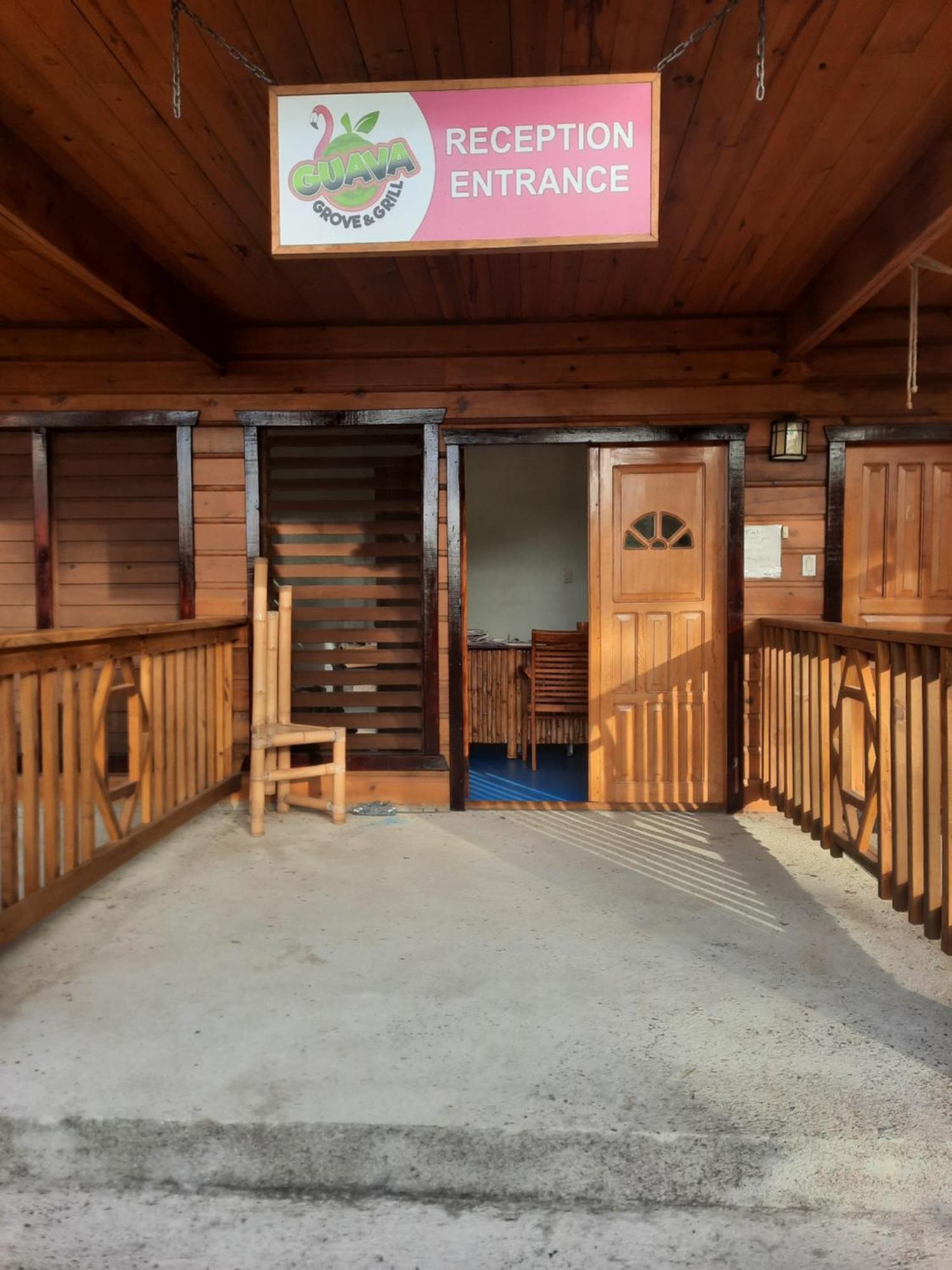 Guava Grove Resort & Villas 桑迪湾 外观 照片